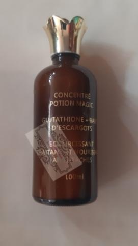 POTION MAGIC  Lightening, Treating, Nourishing, Anti-Stain Concentrate With Glutathione + Snail Slime